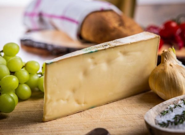 Fontina DOP, Rohmilchkäse aus dem Aostatal, mind. 200g Angebot